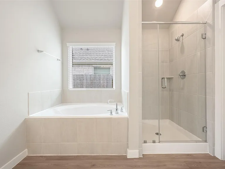 8635 Jetty Glen Dr — Photo 4