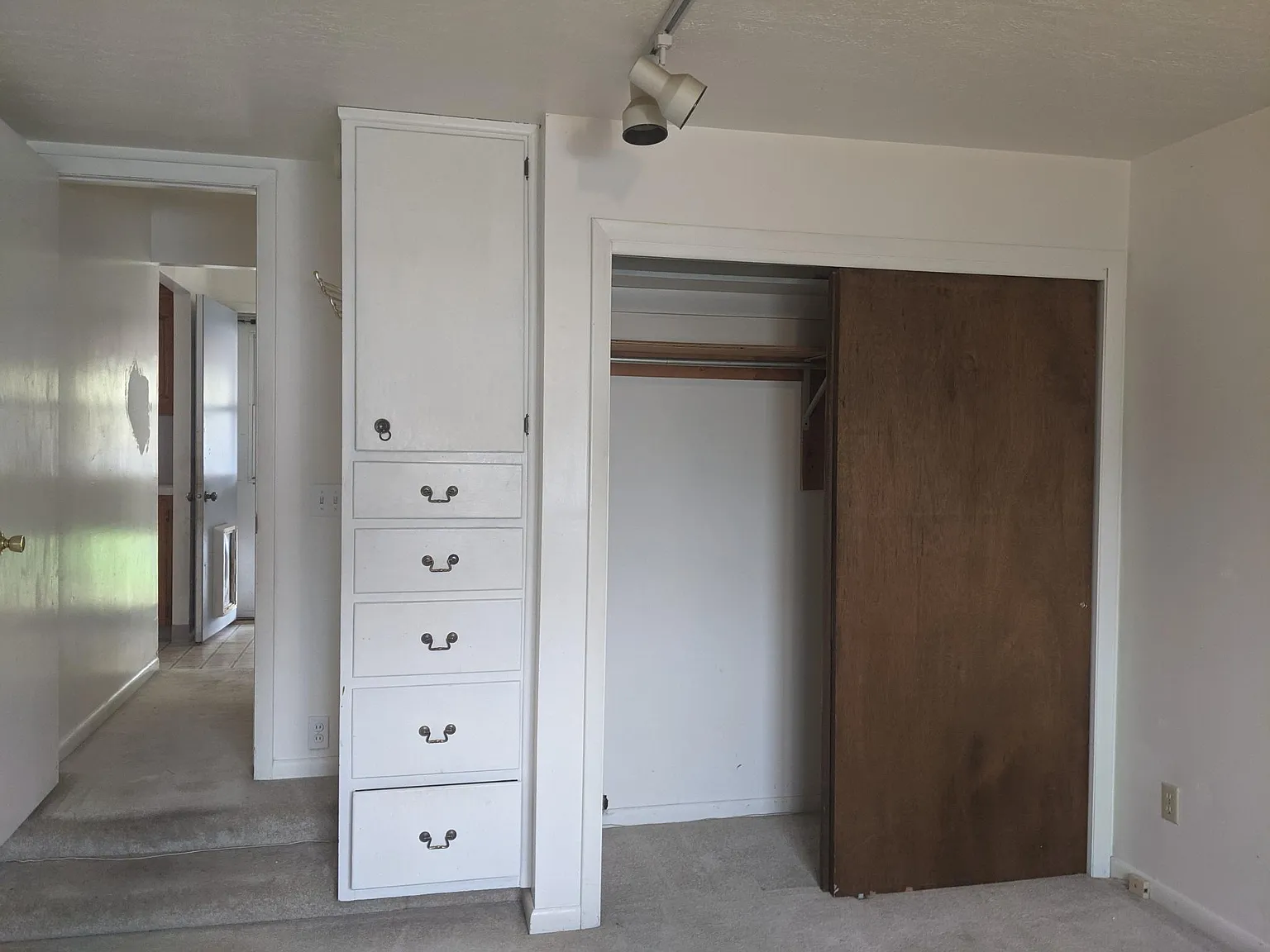 3 bed, 1224 sqft, $1,400 — Photo 3