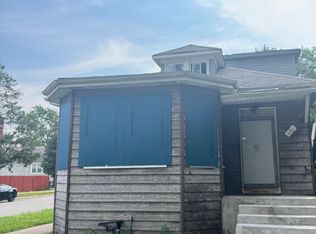 9834 S Throop St, Chicago, IL 60643