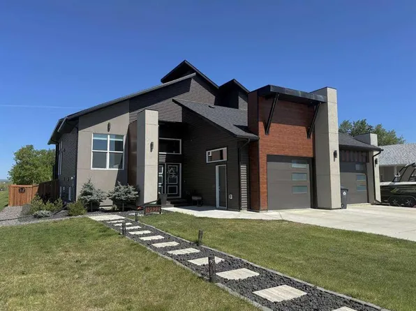 10522 S 101st Ave, Sexsmith, AB T0H 3C0