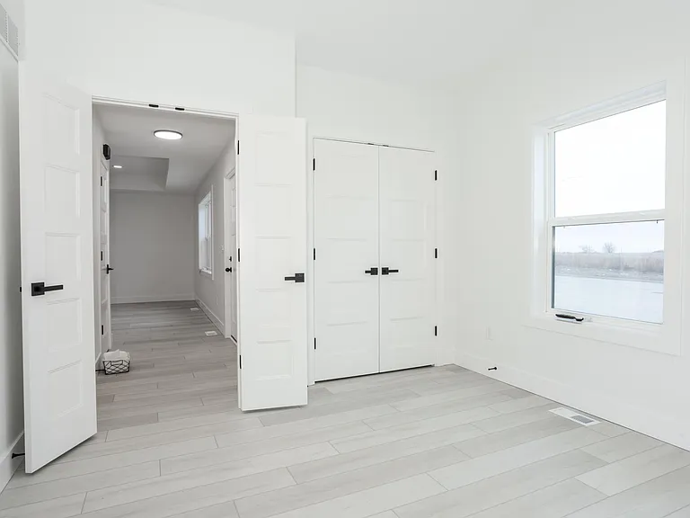 1527 Duncannon Dr — Photo 16