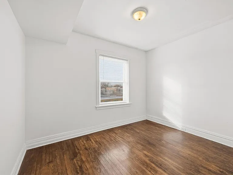 3748-3752 W Division St #3752-3W — Photo 9