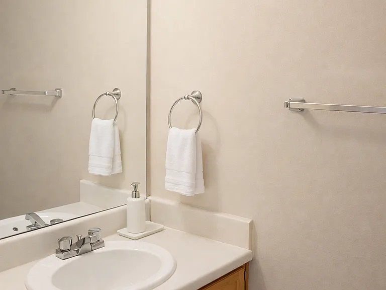2 Bed 1.5 Bath Townhomes — Photo 13