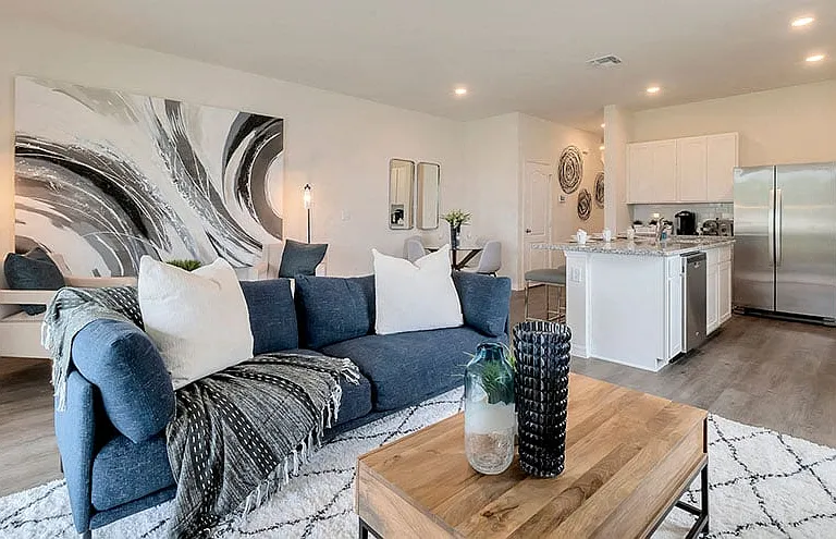Windbrooks Townhomes — Photo 2