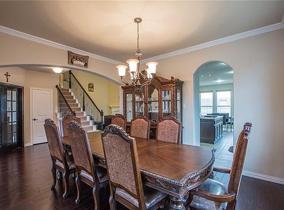5th image of 2336 Los Olivos Ln