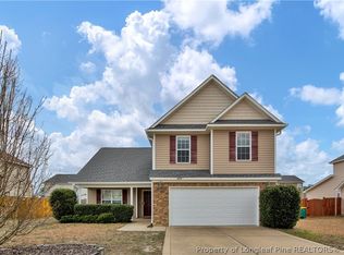 2109 Queen Elizabeth Ln, Hope Mills, NC 28348