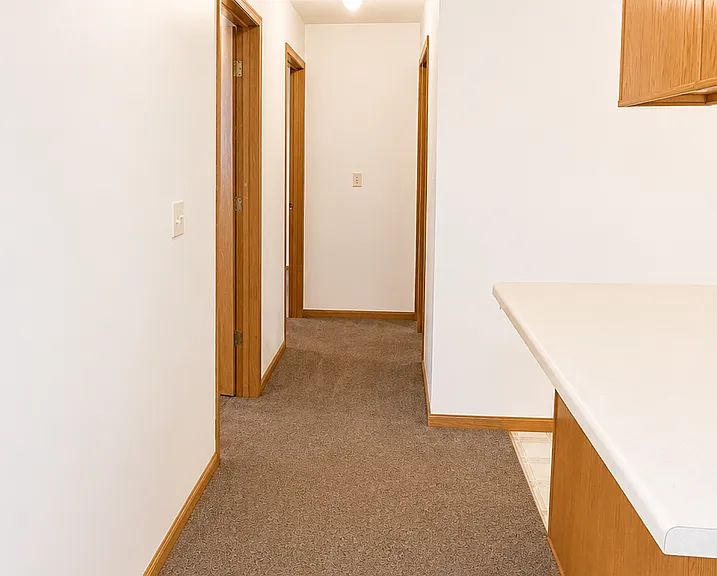 1001 Grandview Ave — Photo 7