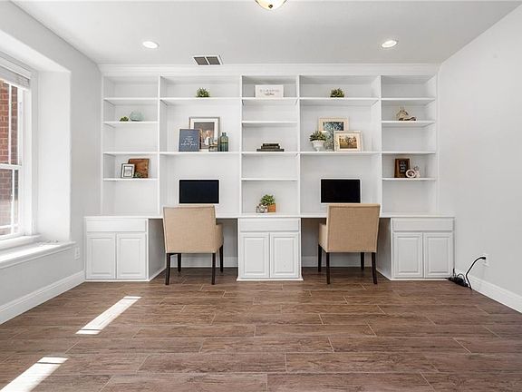 5th image of 404 Freeman Park Pl