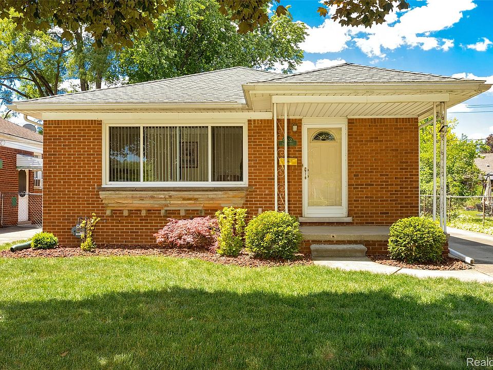 1st image of 8422 Niver Ave