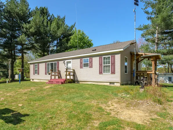 51340 Burlington Rd, Marcellus, MI 49067