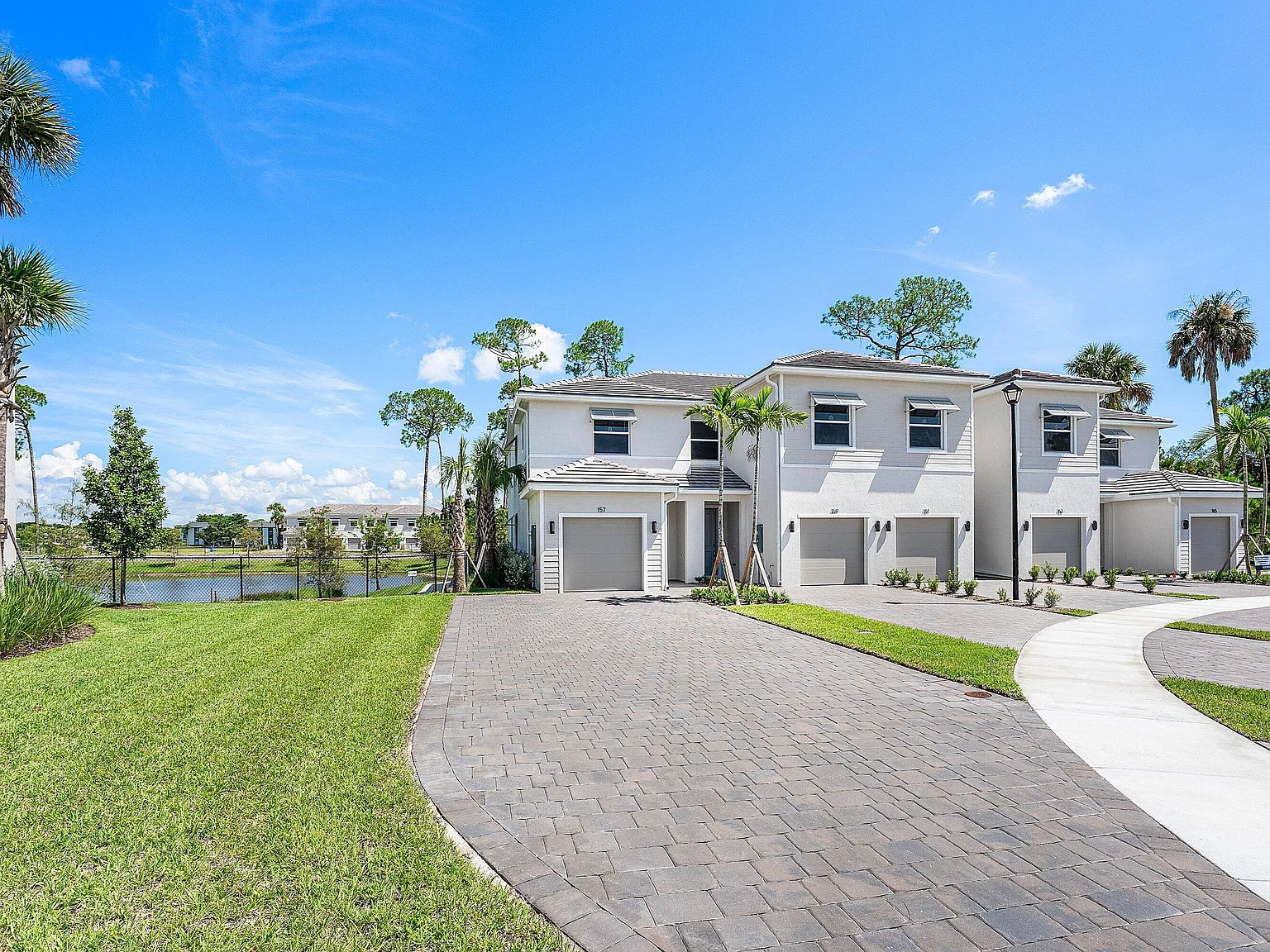 3 bed, 2.5 bath, 1446 sqft, $3,850 — Photo 1
