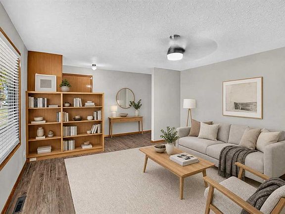 4th image of 5205 W 56th St