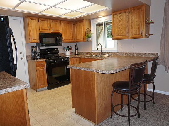 4th image of 7120 Crescenda Dr NE