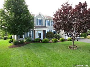 57 Whistlers Cove Ln, Rochester, NY 14612
