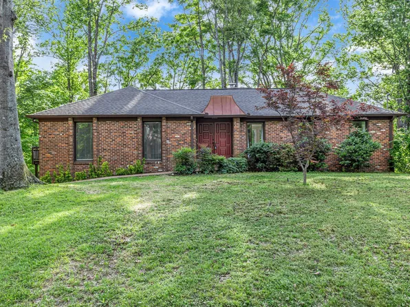 833 Stirrup Dr, Nashville, TN 37221