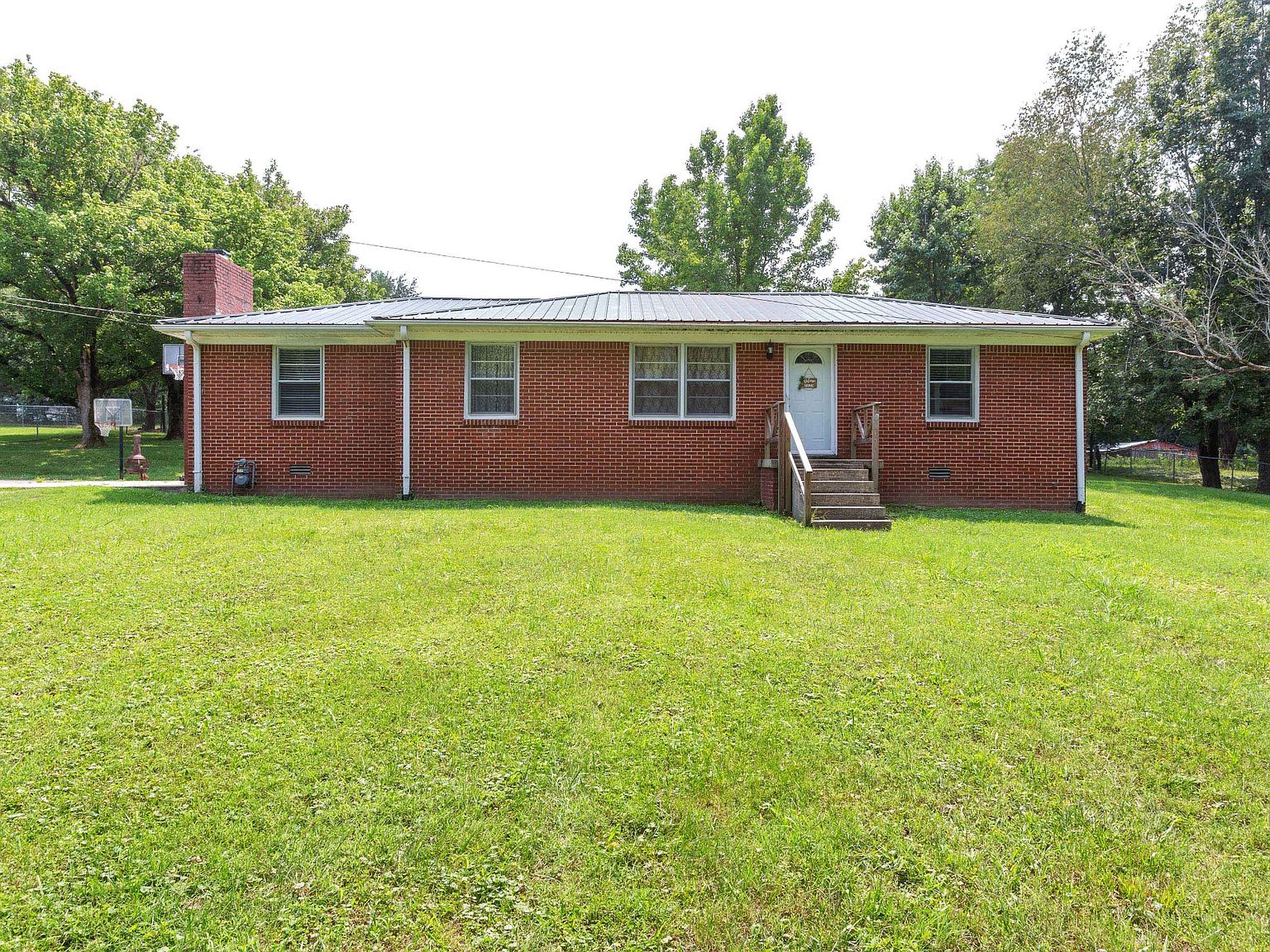 633 Lebanon Hwy, Carthage, TN 37030 | Zillow