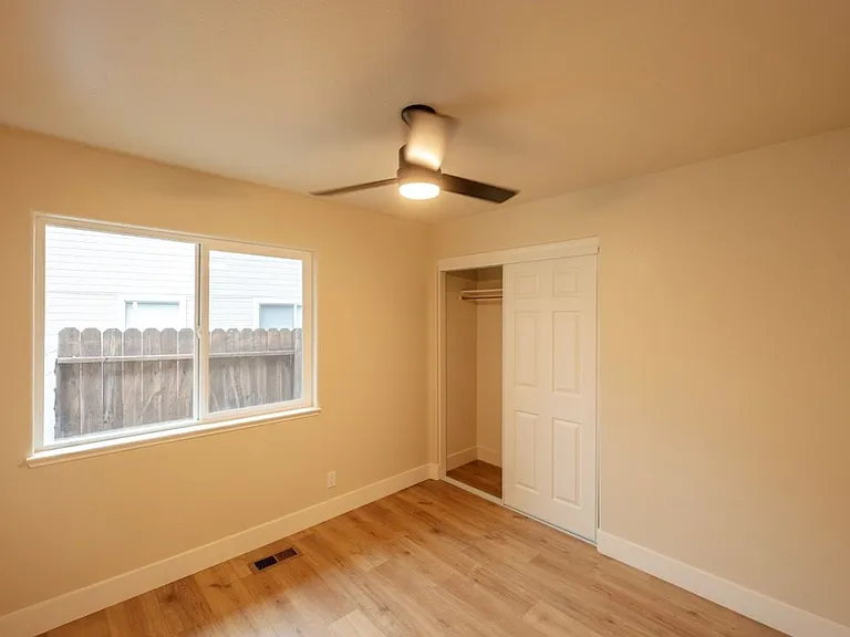 7562 Wheeldale Cir — Photo 25