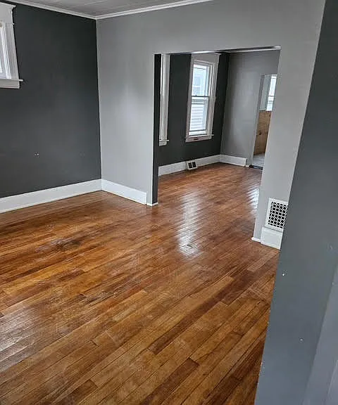 526 Niagara St #1 — Photo 2