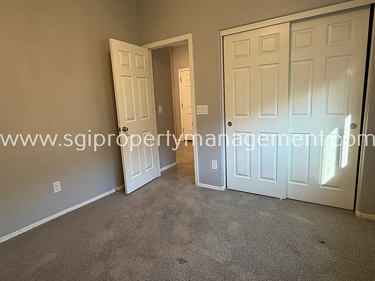 3214 N Pleasant View Ln — Photo 4