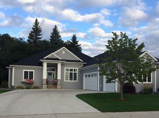 4051 66th St S, Fargo, ND 58104