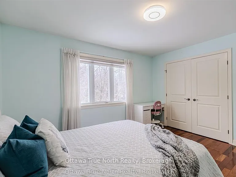 1530 Lords Manor Ln — Photo 37