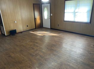 206 E Wheeler St, Okolona, MS 38860