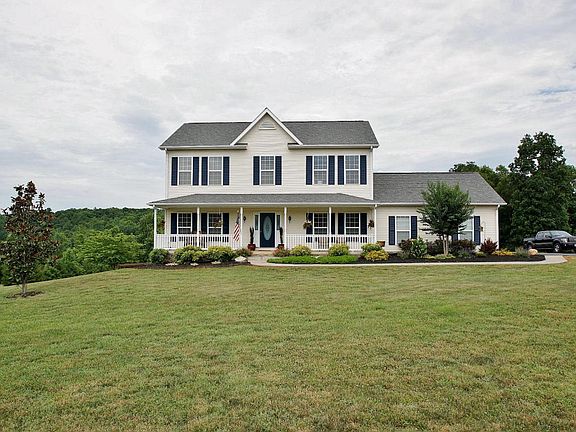 2nd image of 1615 Riverbend Dr