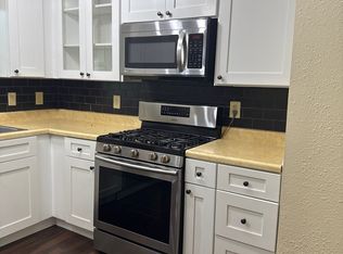 2067 N Columbia Ave, Springfield, MO 65803