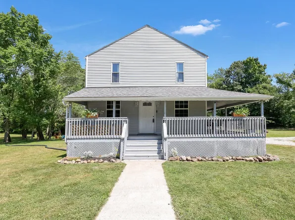 16 East Ave, Pataskala, OH 43062