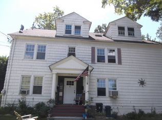 42 Main St, Franklin, NJ 07416