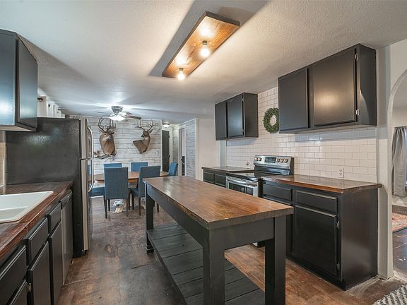 3rd image of 17540 Old George Dr