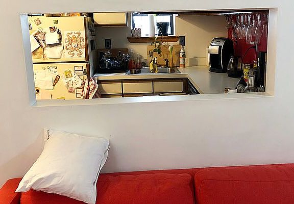 5th image of 109 E 100th St APT 3B