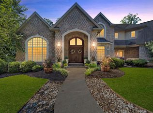 18420 Rieger Rd, Chesterfield, MO 63005