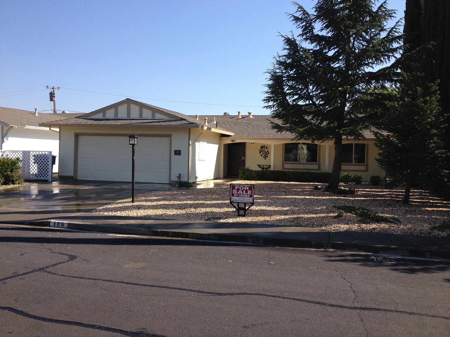 186 McKinley Cir photo 1