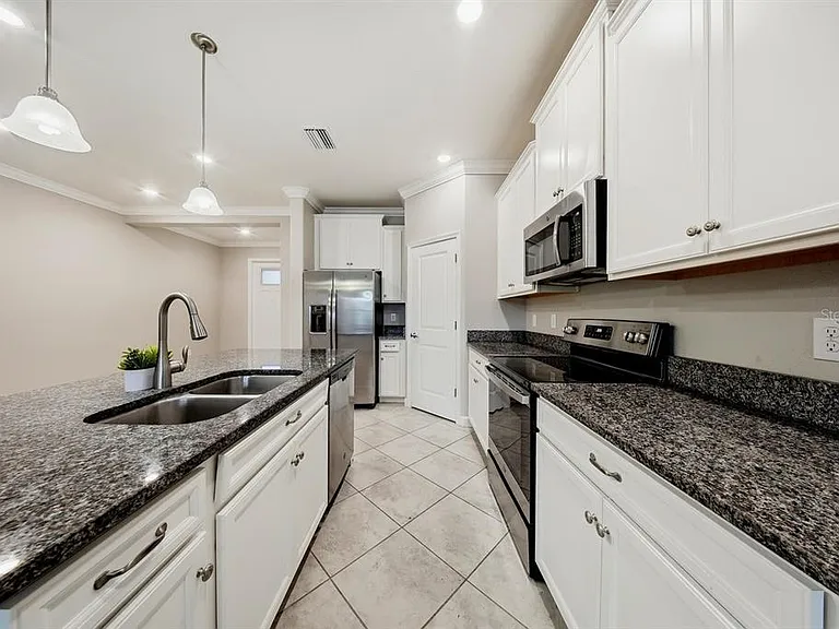 18836 Noble Caspian Dr — Photo 3