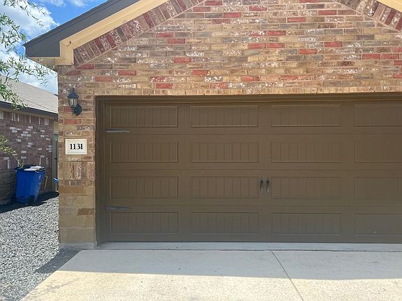 2nd image of 1131 Stanley Way