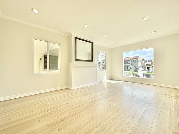 2nd image of 1515 S Durango Ave #1515