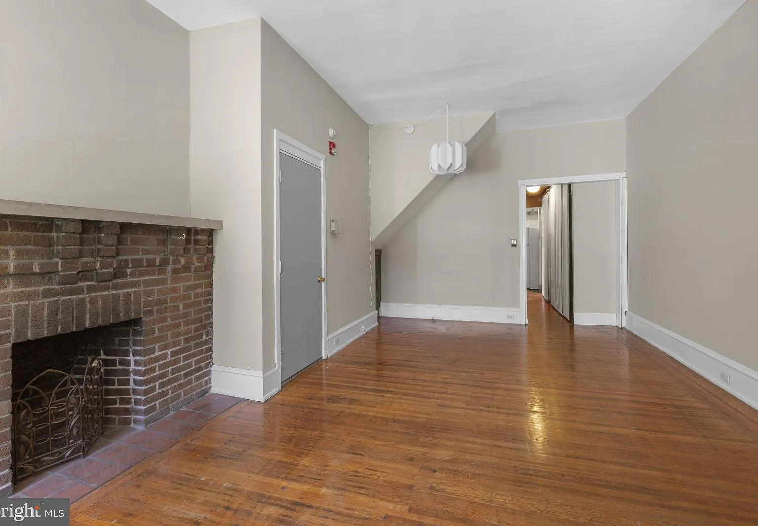 1 bed, 1.0 bath, $1,350 — Photo 4