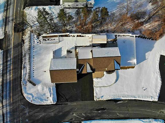 2nd image of 1 Battery Blvd