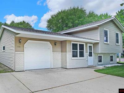1305 5th St NW, Waseca, MN, 56093