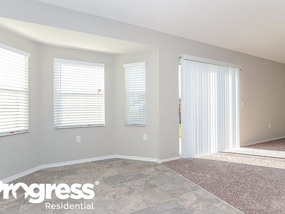 4th image of 8360 Greystone Dr