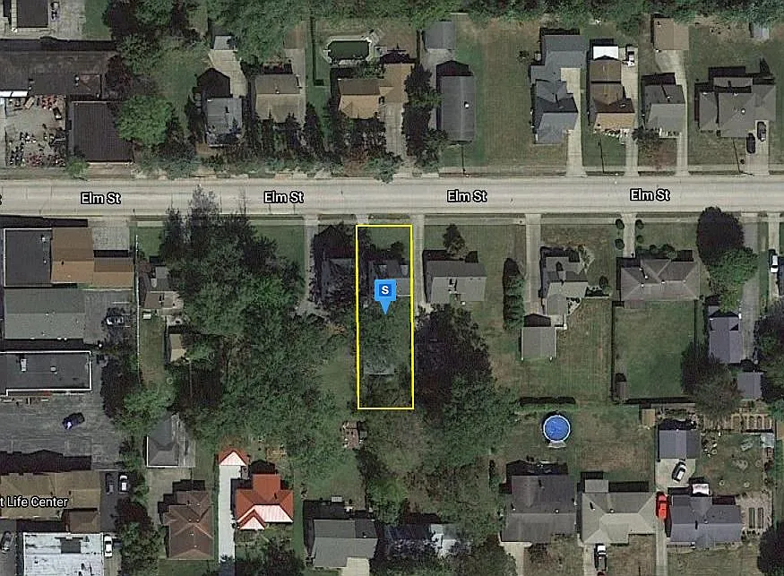 646 Elm St photo 1