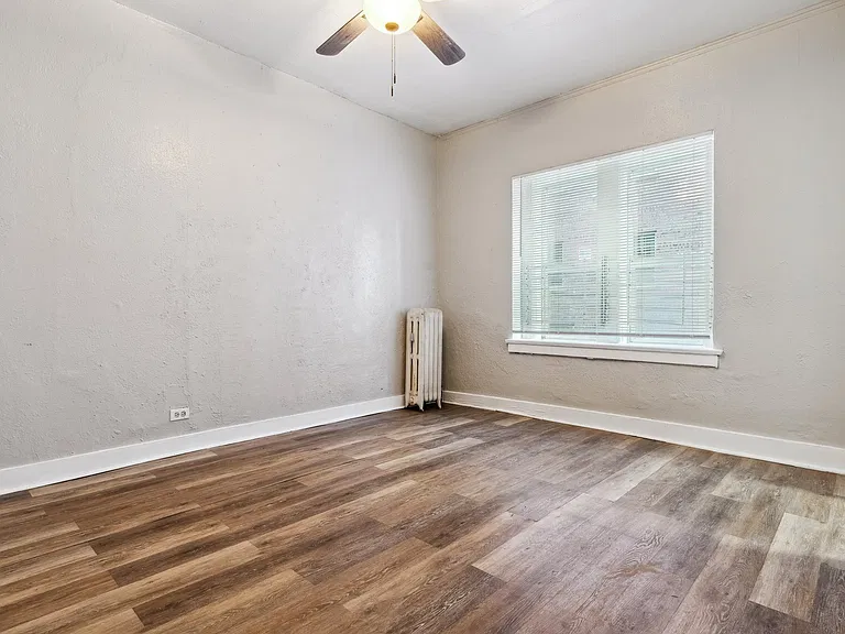 1235 Washington St — Photo 7