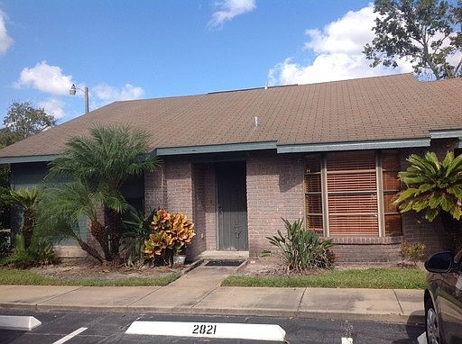 1st image of 2831 King Oak Cir