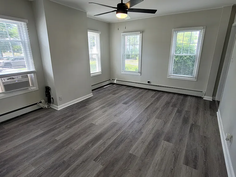 131 Madison Ave #B — Photo 7