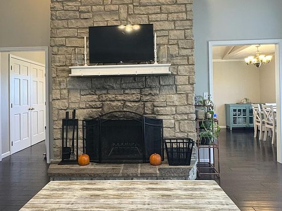 4th image of 2638 Cayuse Dr