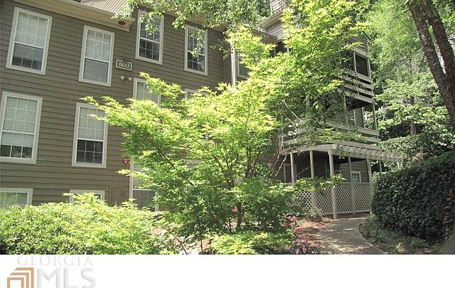 1st image of 809 Riverview Dr SE