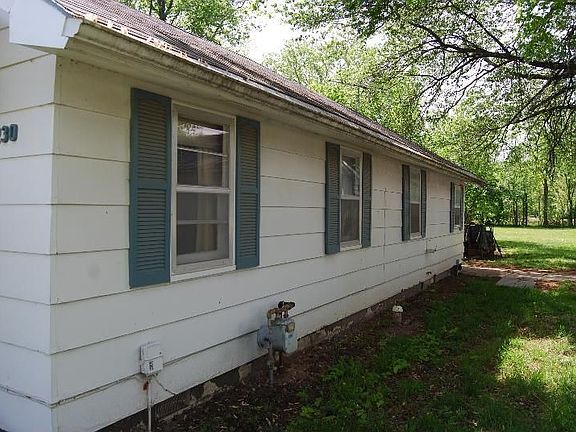 2nd image of 230 E Highland Ave