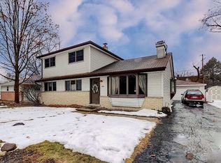 140 N Broadview Ave, Lombard, IL