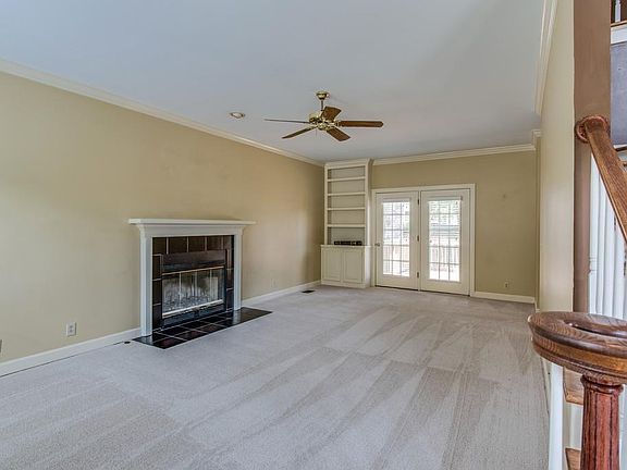 5th image of 1381 Buckingham Cir